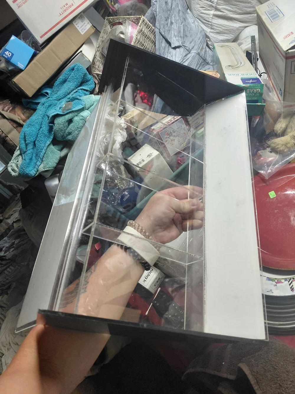 L.A. Colors Plastic Divider Makeup Organizer 17